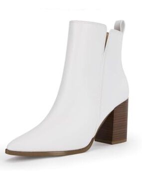 NWT Rilista Womens V Cutout Ankle Boots Pointed Toe Chunky 9.5  White  zipper